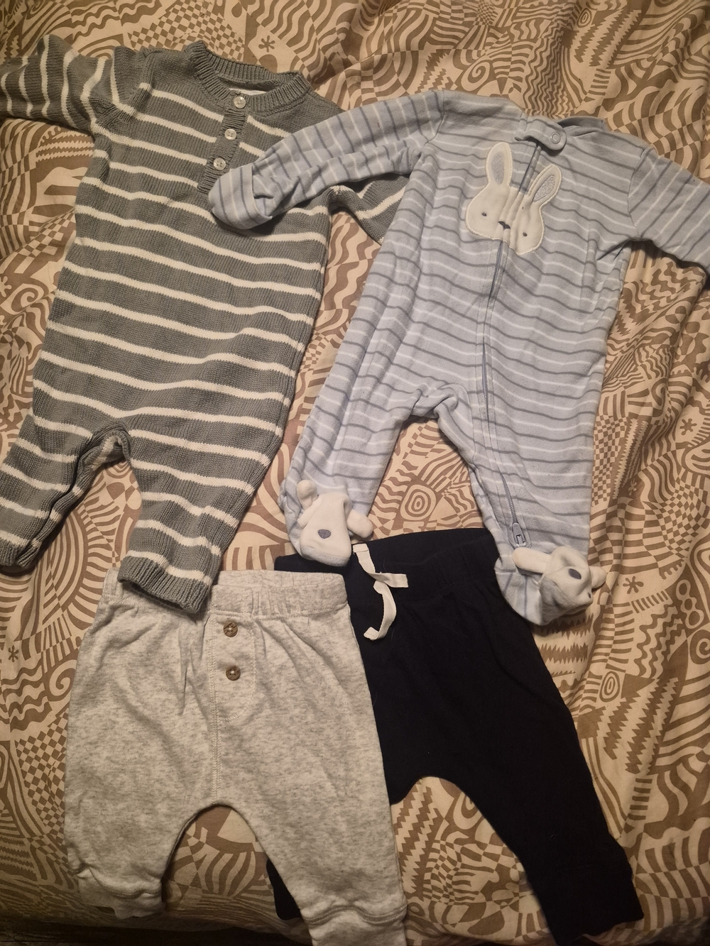 Baby BUNDLE 3- 6 months